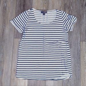 A pea in the pod maternity shirt